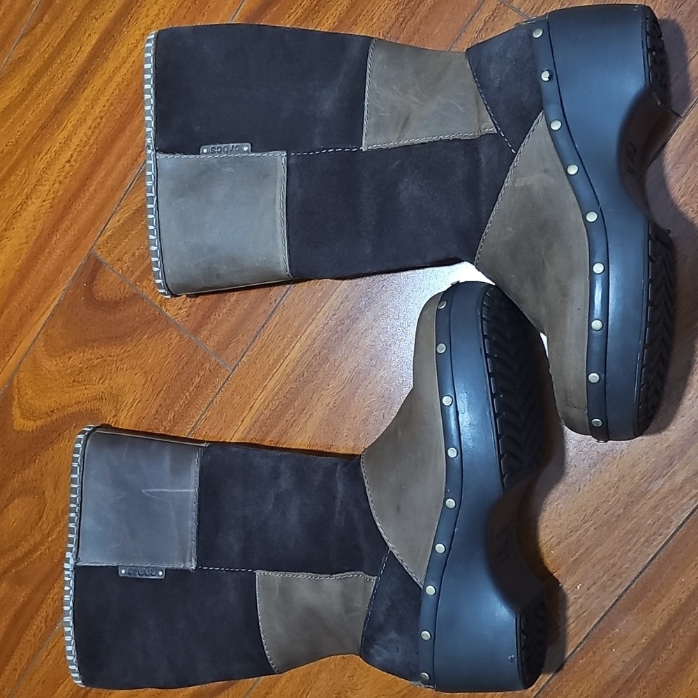 Crocs Patchwork Leather Boots Brown | Comfort Wat… - image 3